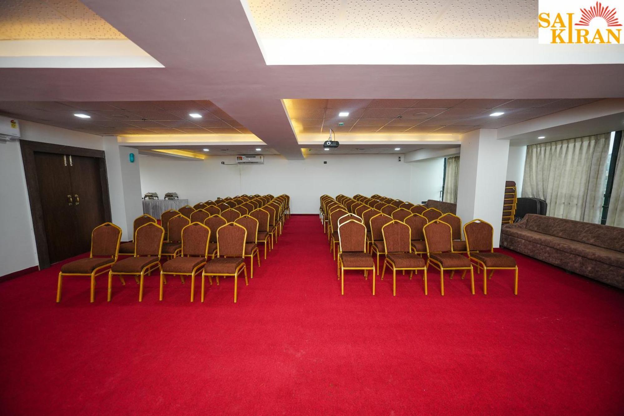 Saikiran Hotel Mapusa Ngoại thất bức ảnh